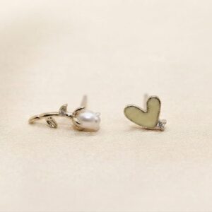 Pearl Bloom & Heart Stud Earrings