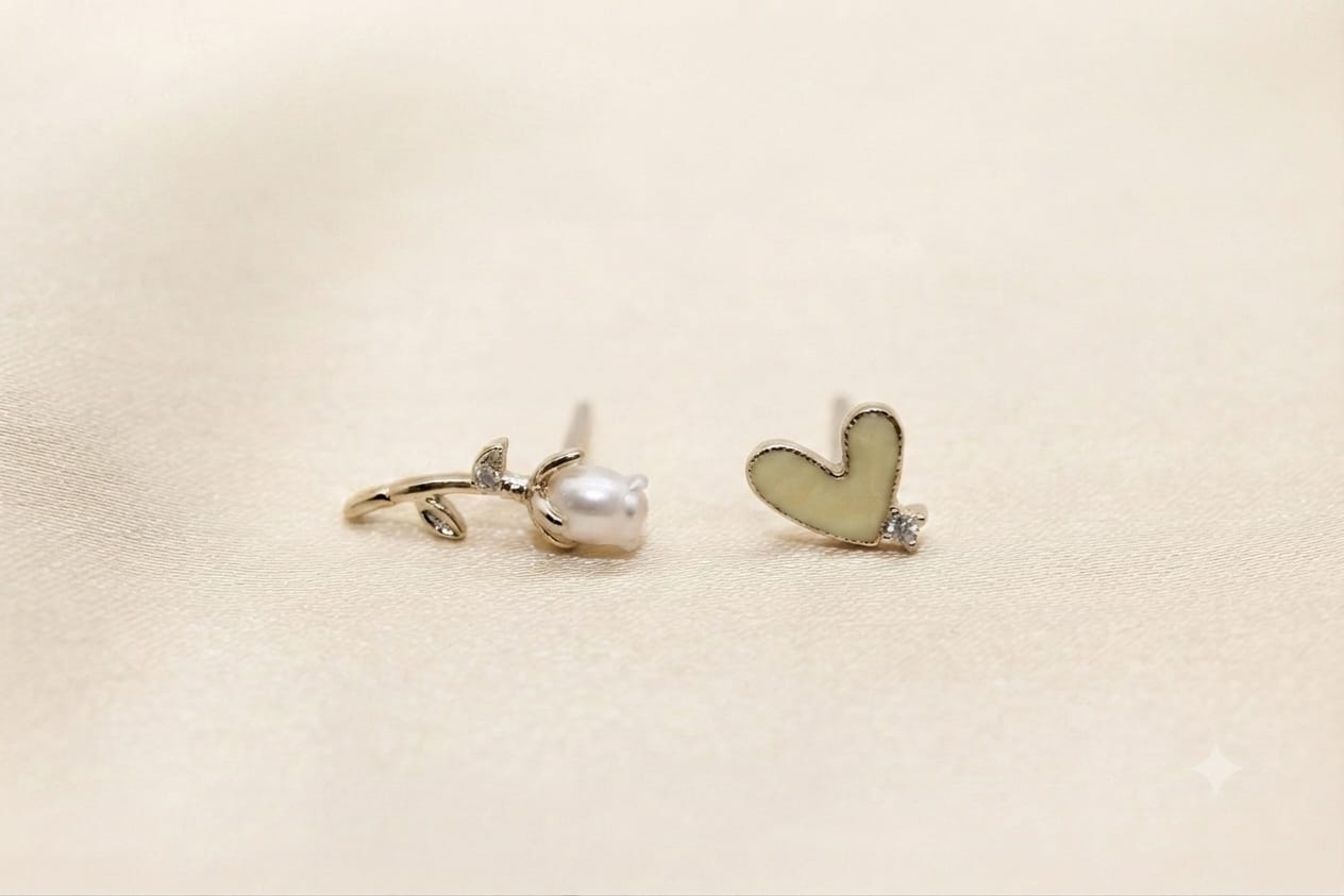 Pearl Bloom & Heart Stud Earrings